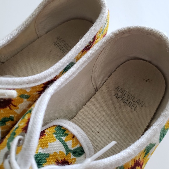 *SOLD American Apparel Sunflower Shoes 6 - Picture 6 of 7